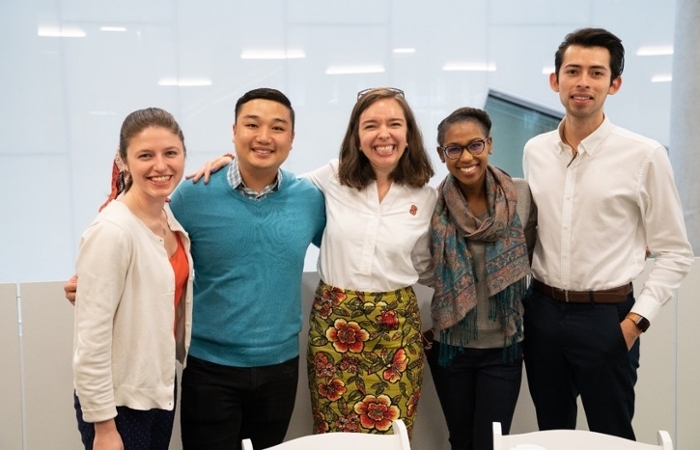 Volunteers displayed in a new window
